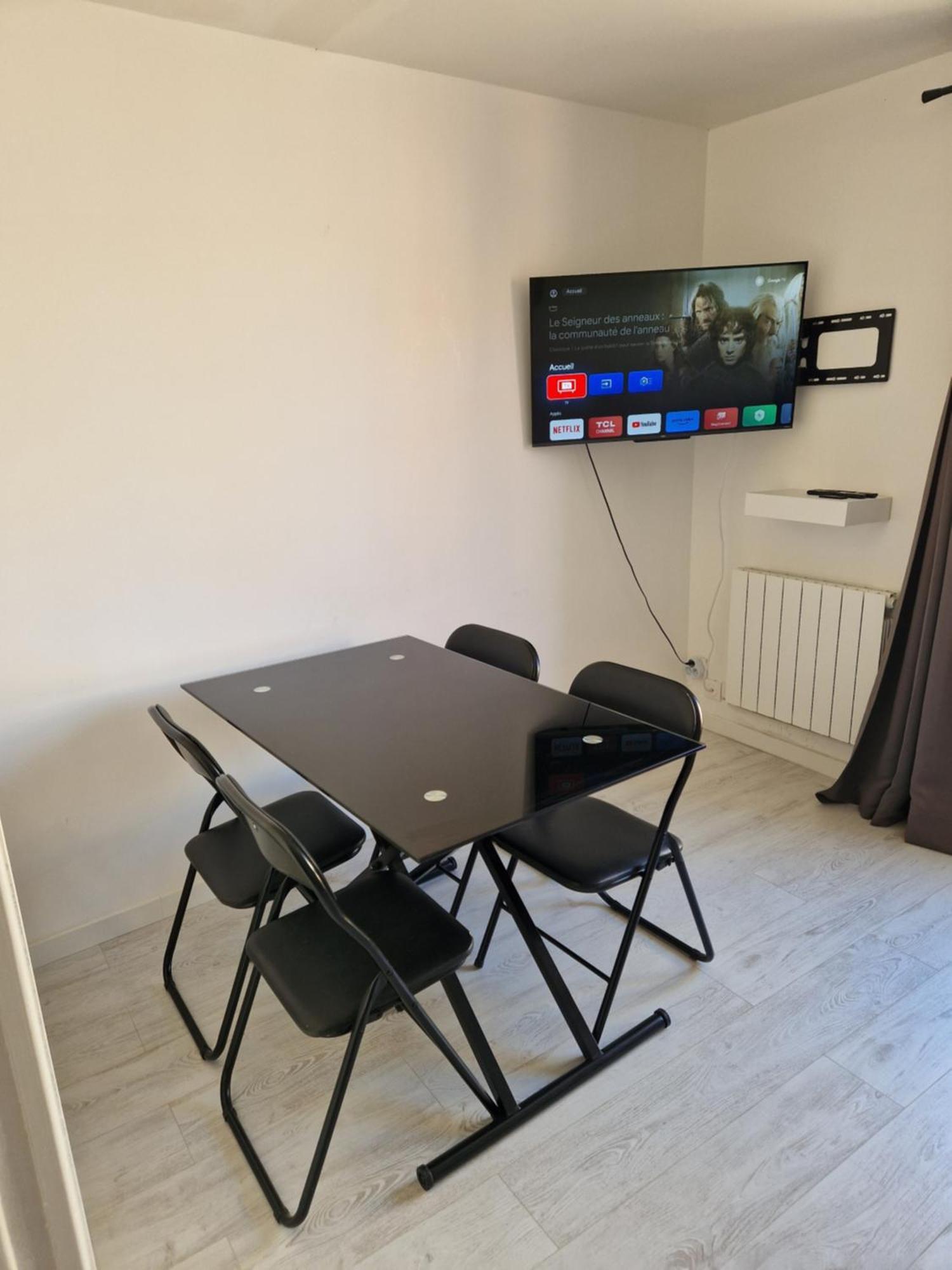 Appartement Avec Terrasse Saint Laurent De La Salanque Extérieur photo
